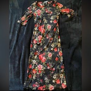 EUC Knee length floral dress